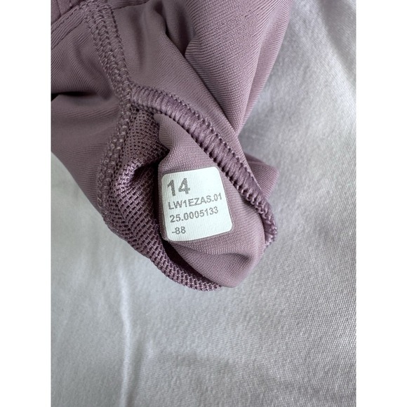 New Lululemon Glow Up Tank Top Size 14 Lavender Lux Built In Bra NWT - Picture 8 of 10